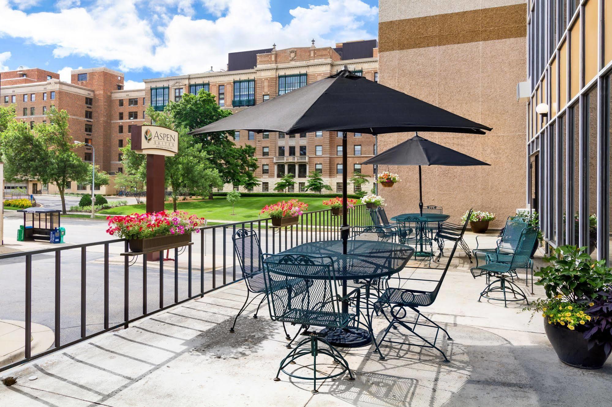 Hotel Aspen Select Rochester Exterior foto